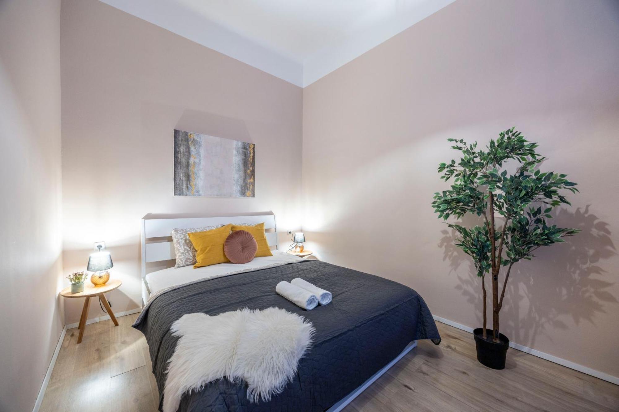 בודפשט Prime Location & Cozy Central 3Bedrm Apartment מראה חיצוני תמונה